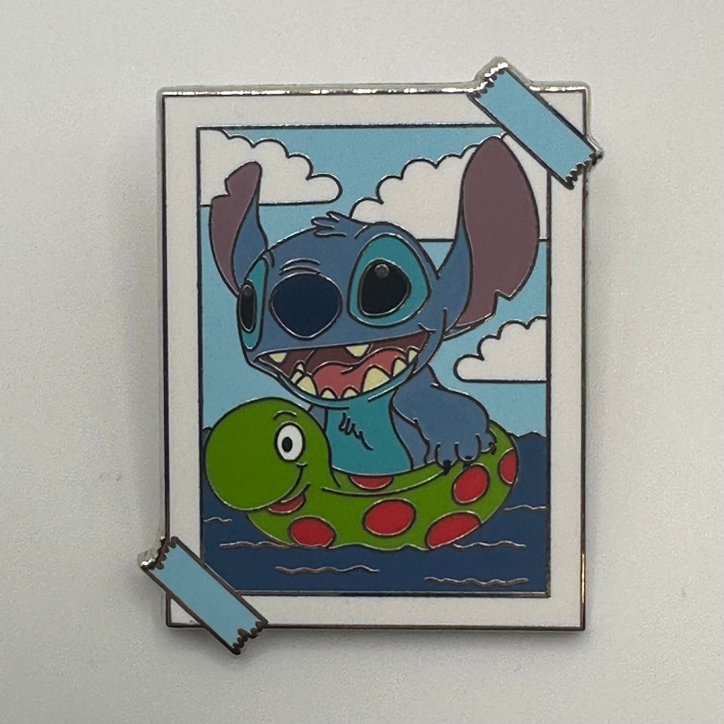 2024 - Lilo and Stitch - Stitch Water Float - Portrait Series - Disney Pin
