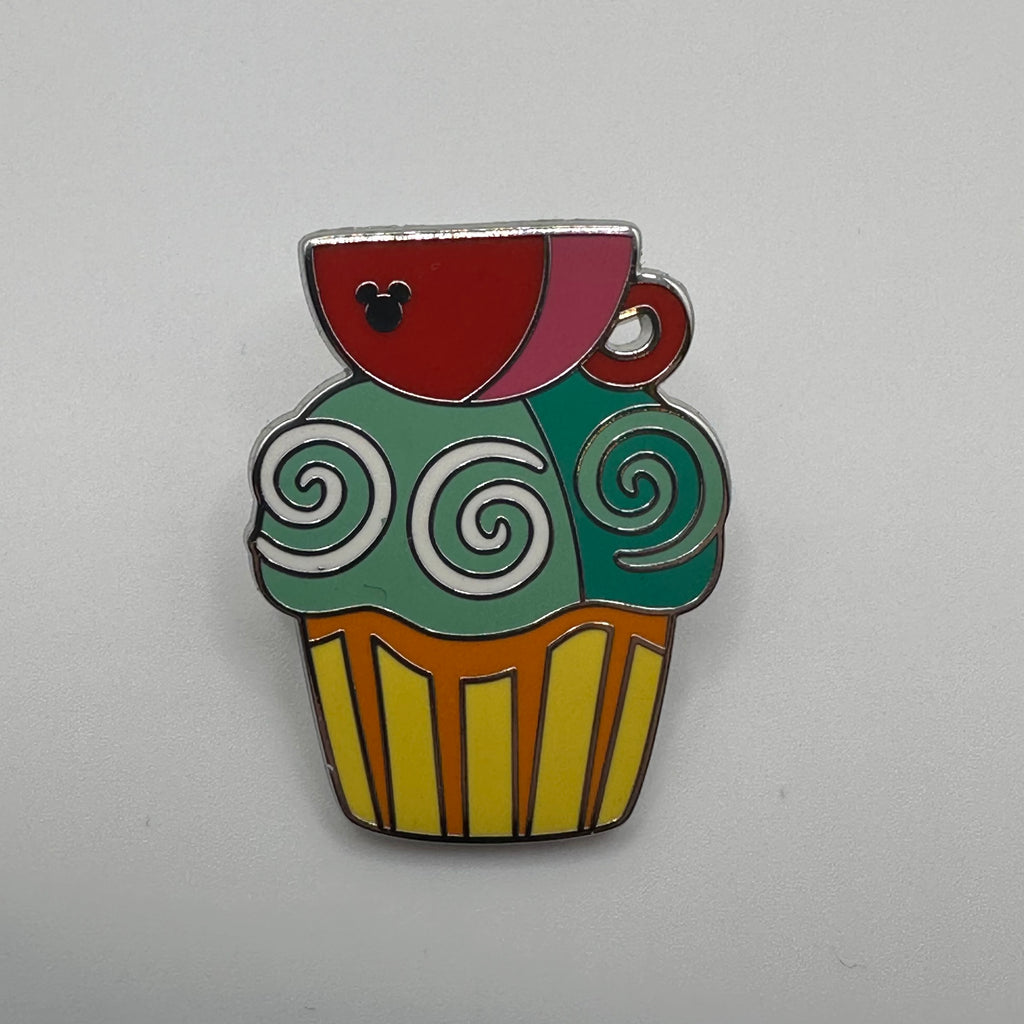 2025 - Disneyland - Cupcake - Alice in Wonderland - Mad Tea Party - Disney Pin