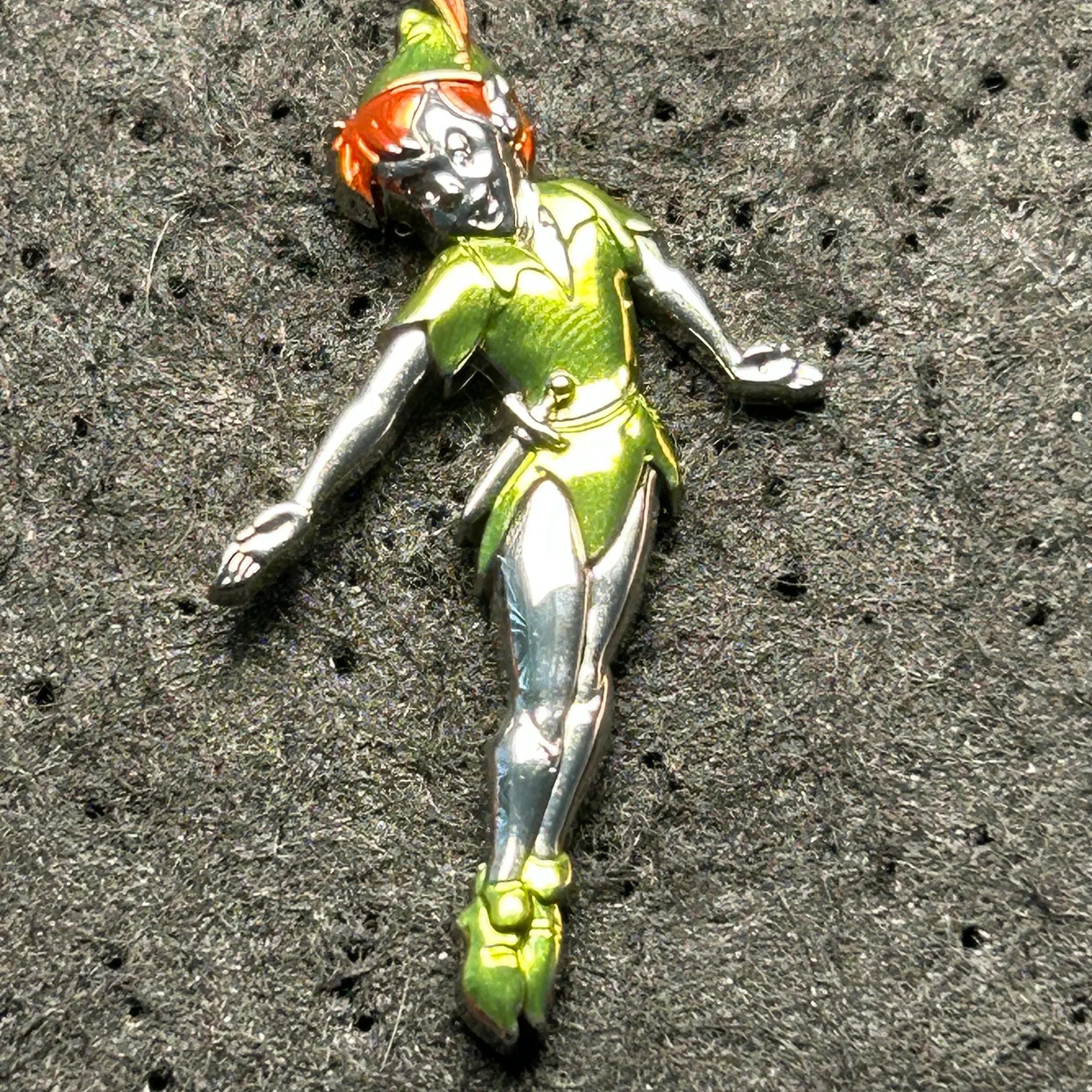 2024 - Peter Pan - Statue Series - Disney Pin