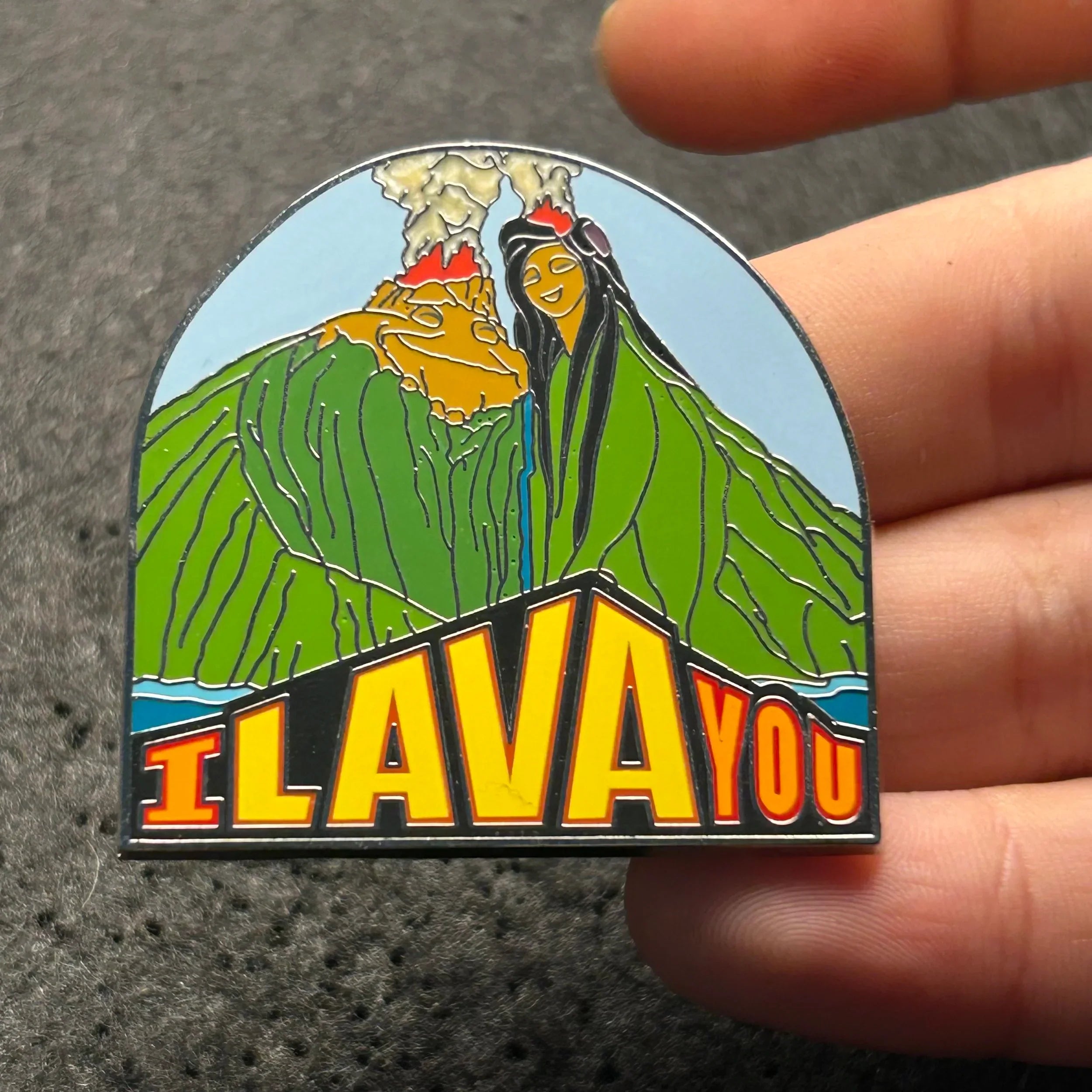 2015 - Uku and Lele - Volcanoes - I LAVA YOU - Pixar Shorts - Disney Pin