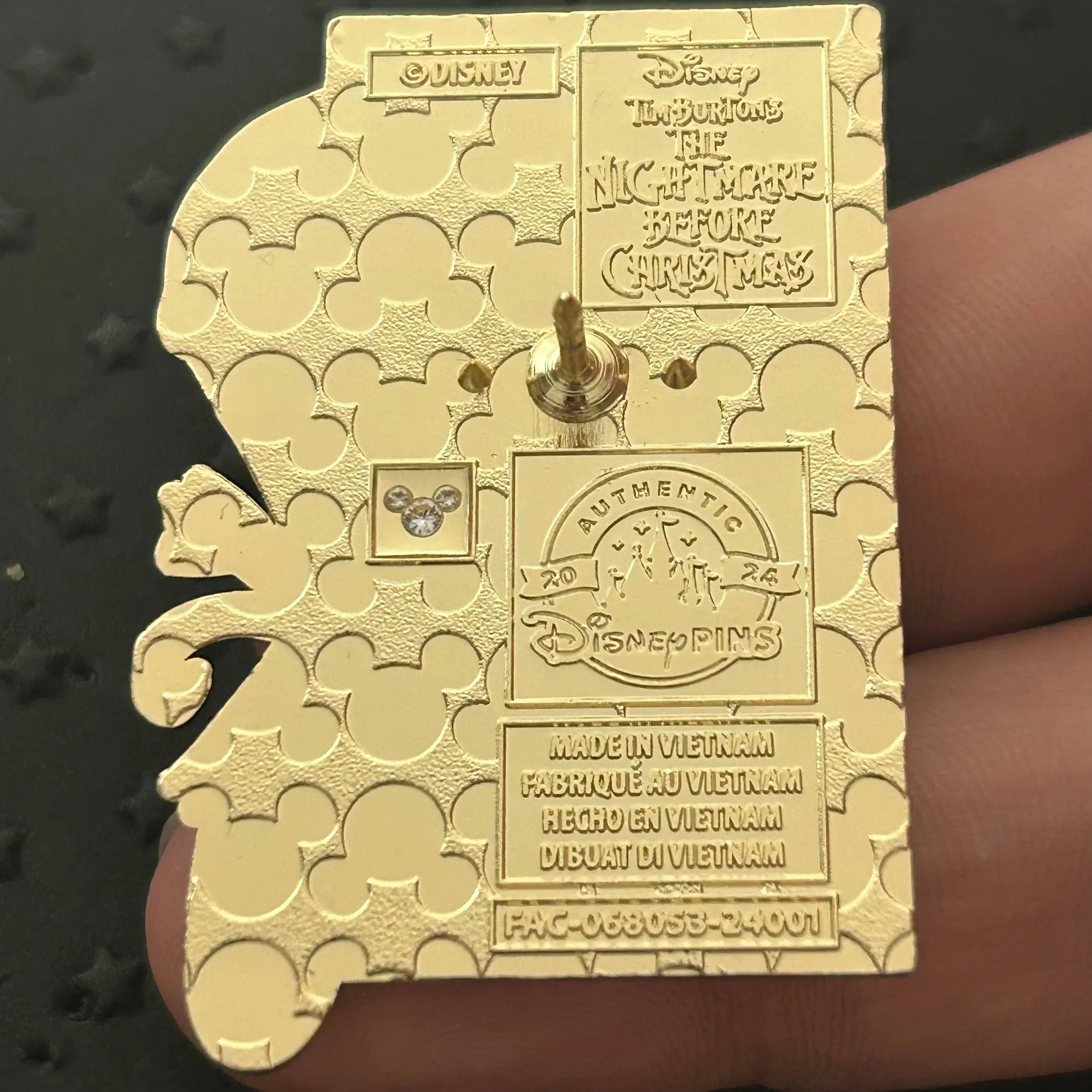 2024 - Sally - With Flower - NBC - Graveyard Hill - Disney Pin