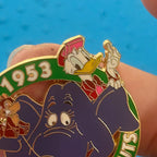 2001 - Working For Peanuts - Chip, Dale and Donald Duck - Elephant - Disney Pin