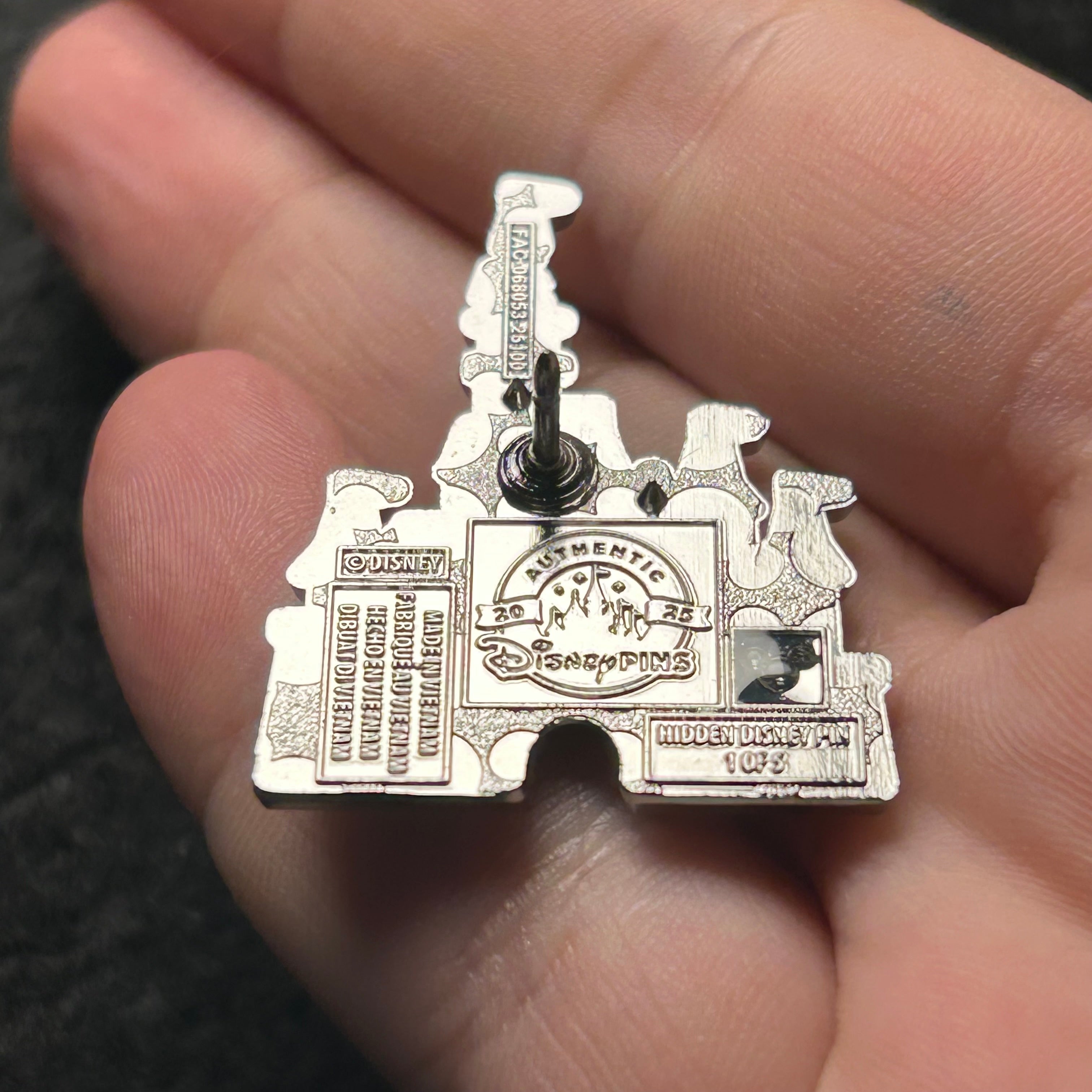 2025 - Rainbow Mickey Heart Hands Castle - WAVE B - Hidden Mickey - Disney Pin