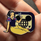 2025 - Snow White D - WAVE B - Hidden Mickey - Disney Pin