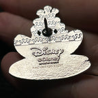 Loungefly - Tiana kissing Naveen - Greyscale - Princess and the Frog - Disney Pin