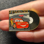 Loungefly -  Lightning McQueen -  Record - Cars - Disney Pin