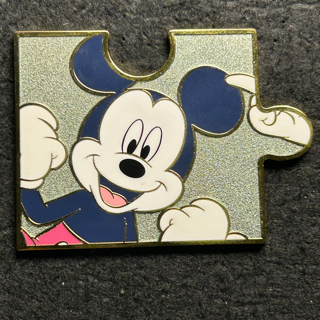 MII - Mickey Mouse Puzzle Piece - Disney Pin