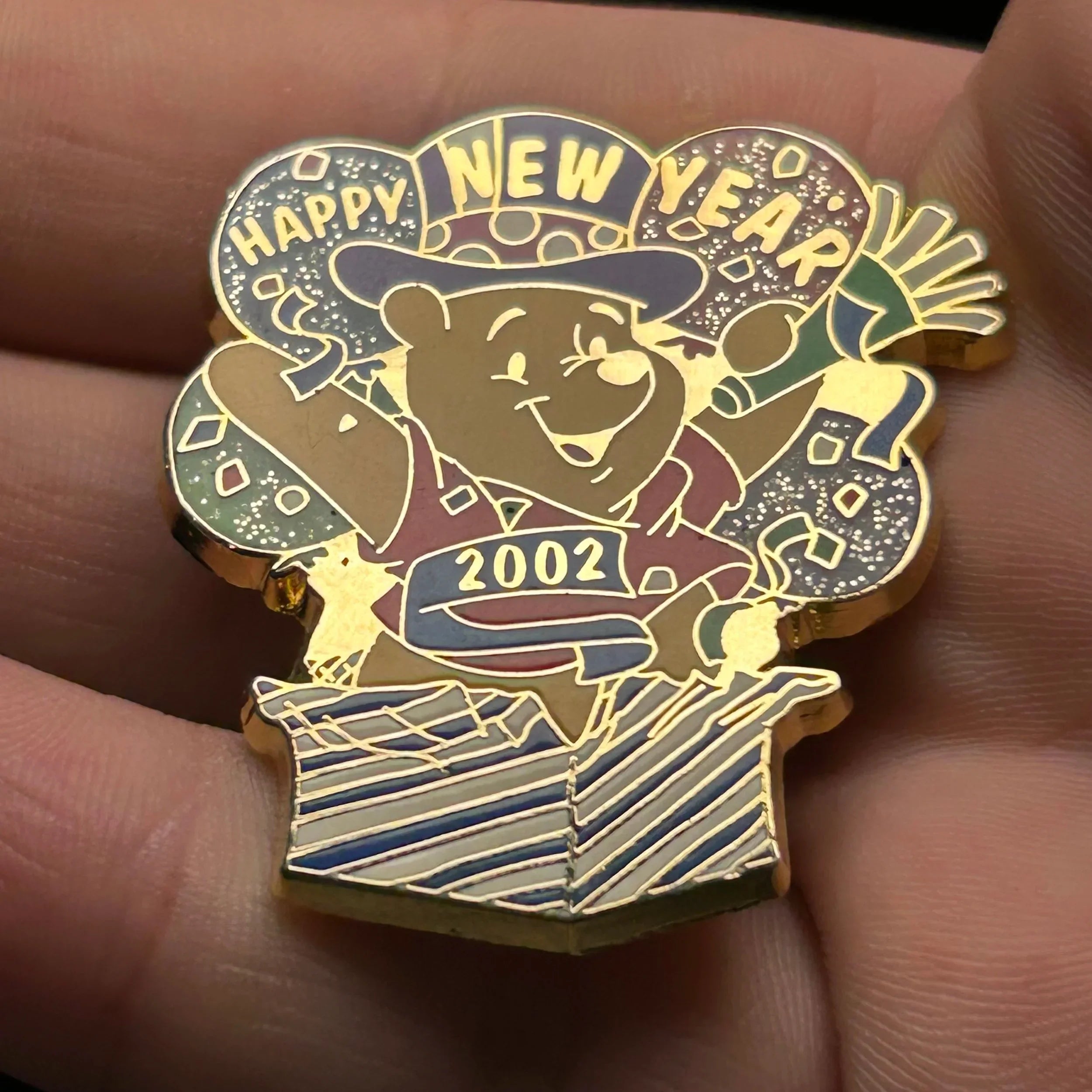 2002 - Winnie The Pooh Happy New Year - Disney Pin