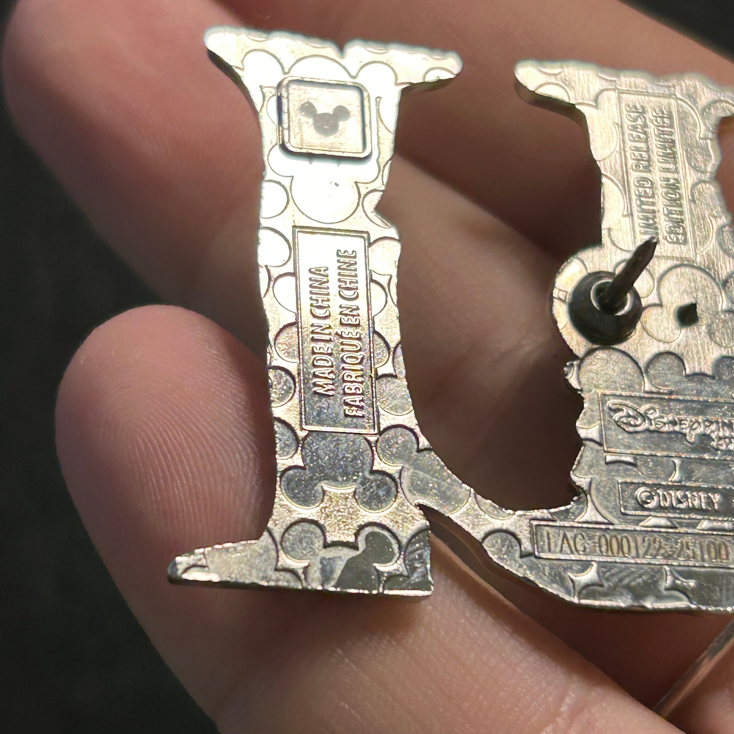 2025 LR - Hocus Pocus "U" -  Hocus Pocus - Disney Pin