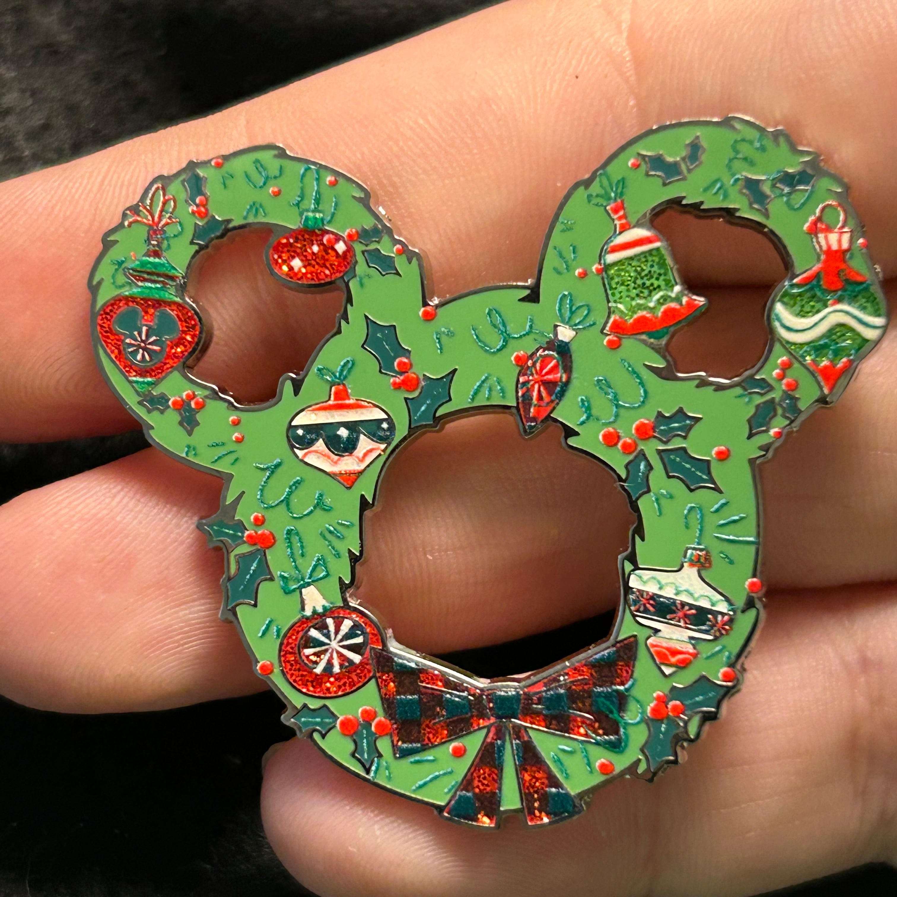 2025 - Christmas Wreath - Mickey Head - Disney Pin