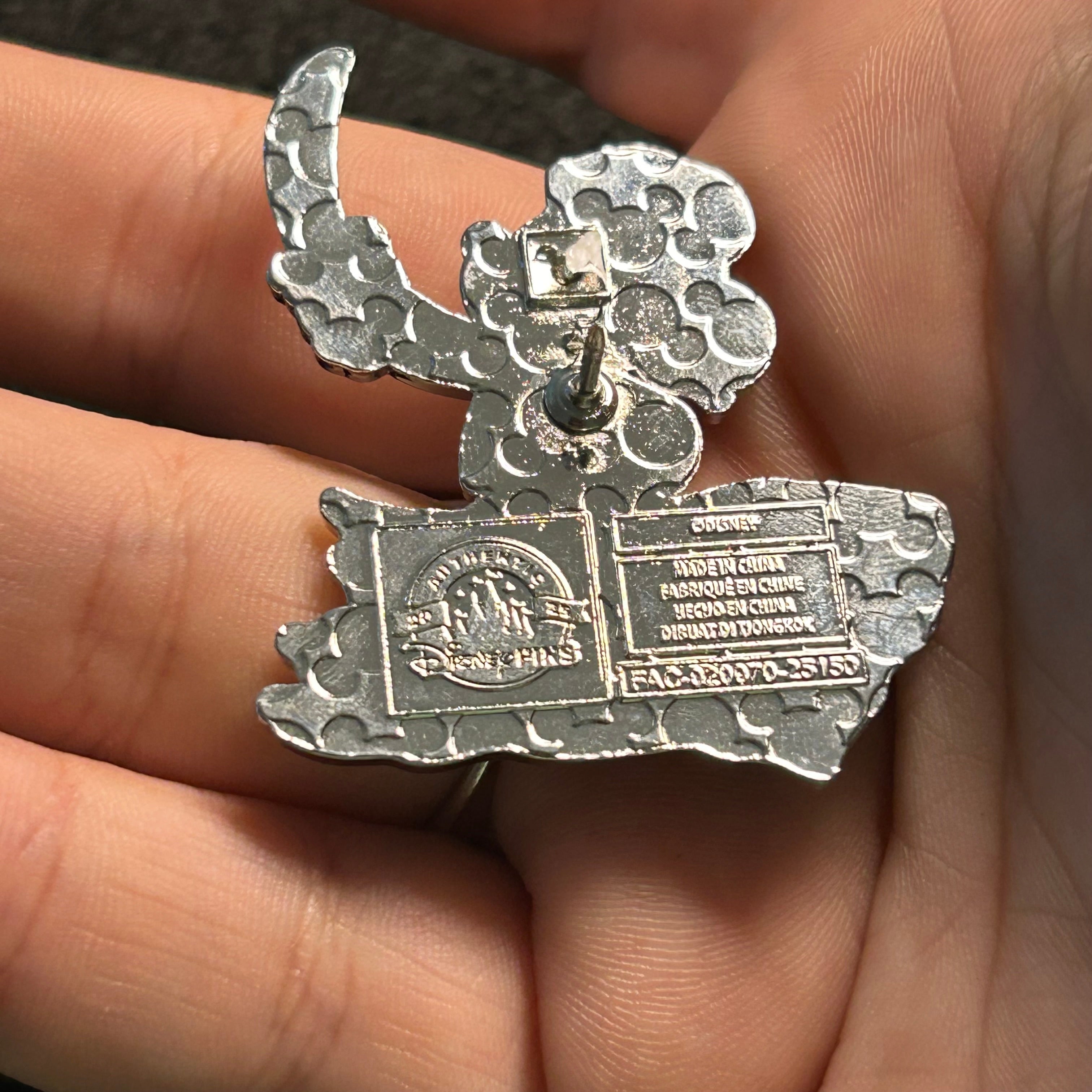 2025 - Pirate Mickey Mouse holding Sword - Disney Pin
