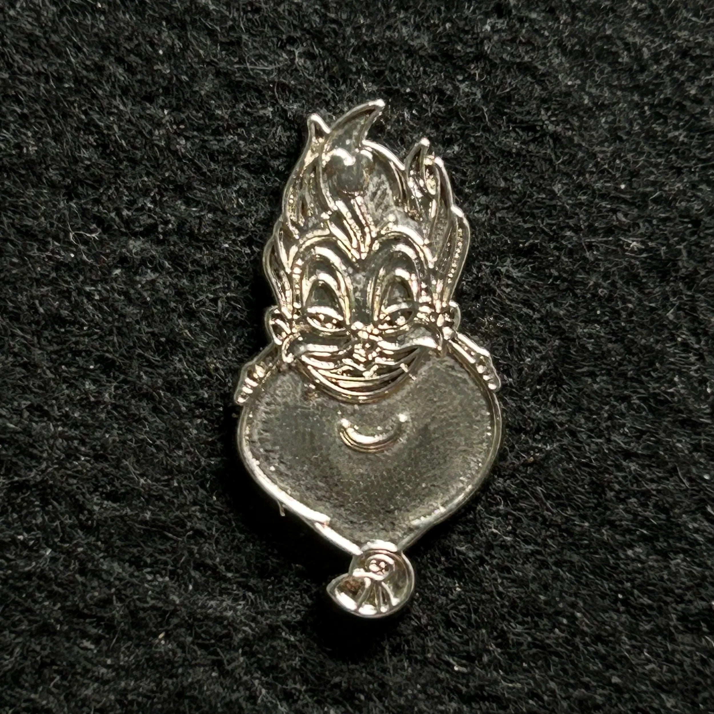 2019 - Ursula - Little Mermaid - Head - Silver Chaser - Hidden Mickey - Disney Pin