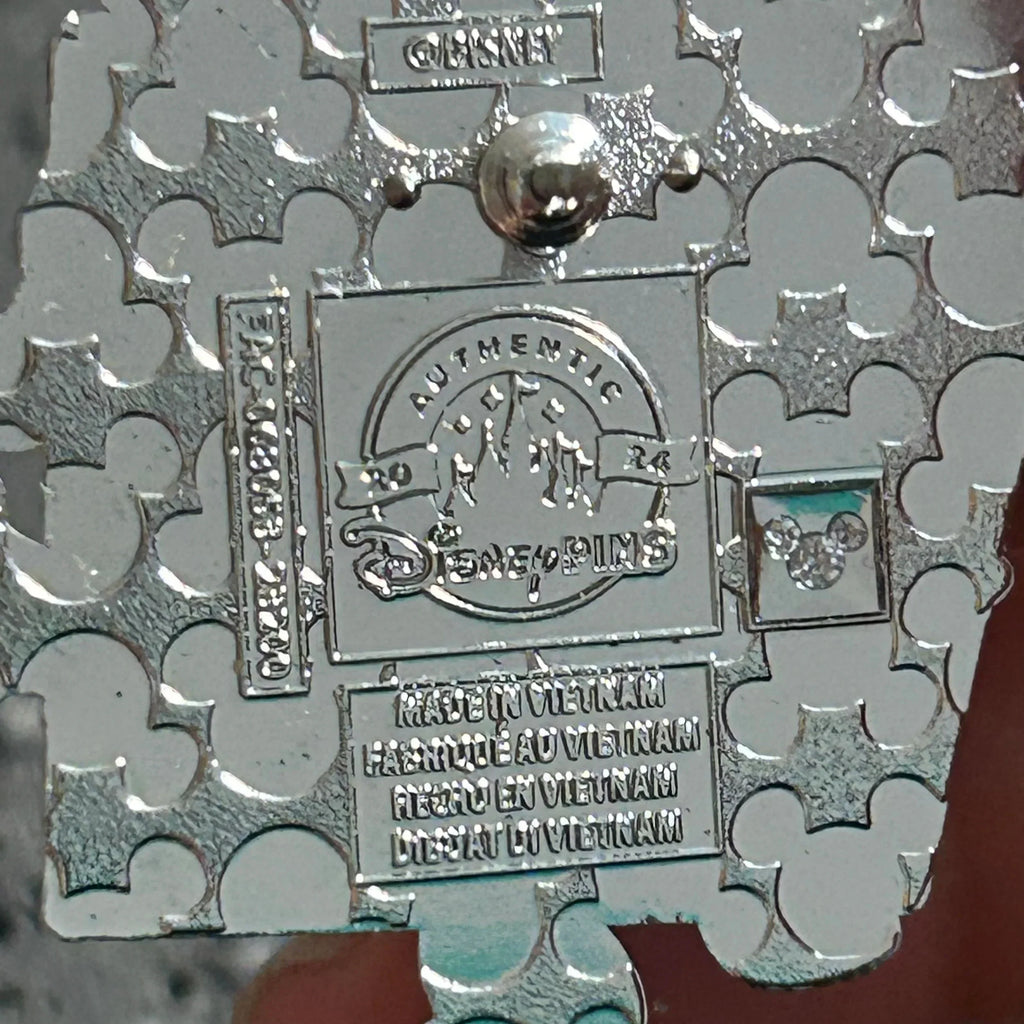 2024 - Minnie and Daisy - Bubble Wand - Play in the Park - Disney Pin
