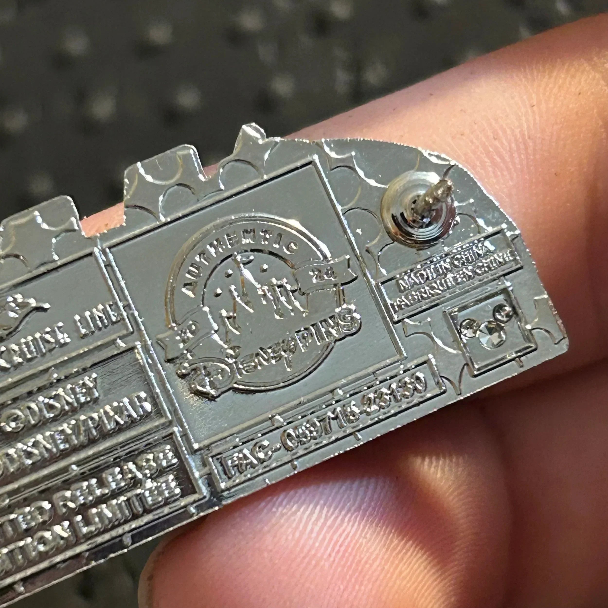 2024 - Pixar - LR - DCL - Cruise Silhouette - Disney Pin