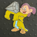 2024 - Dopey - Holding Jewel - Snow White - Disney Pin