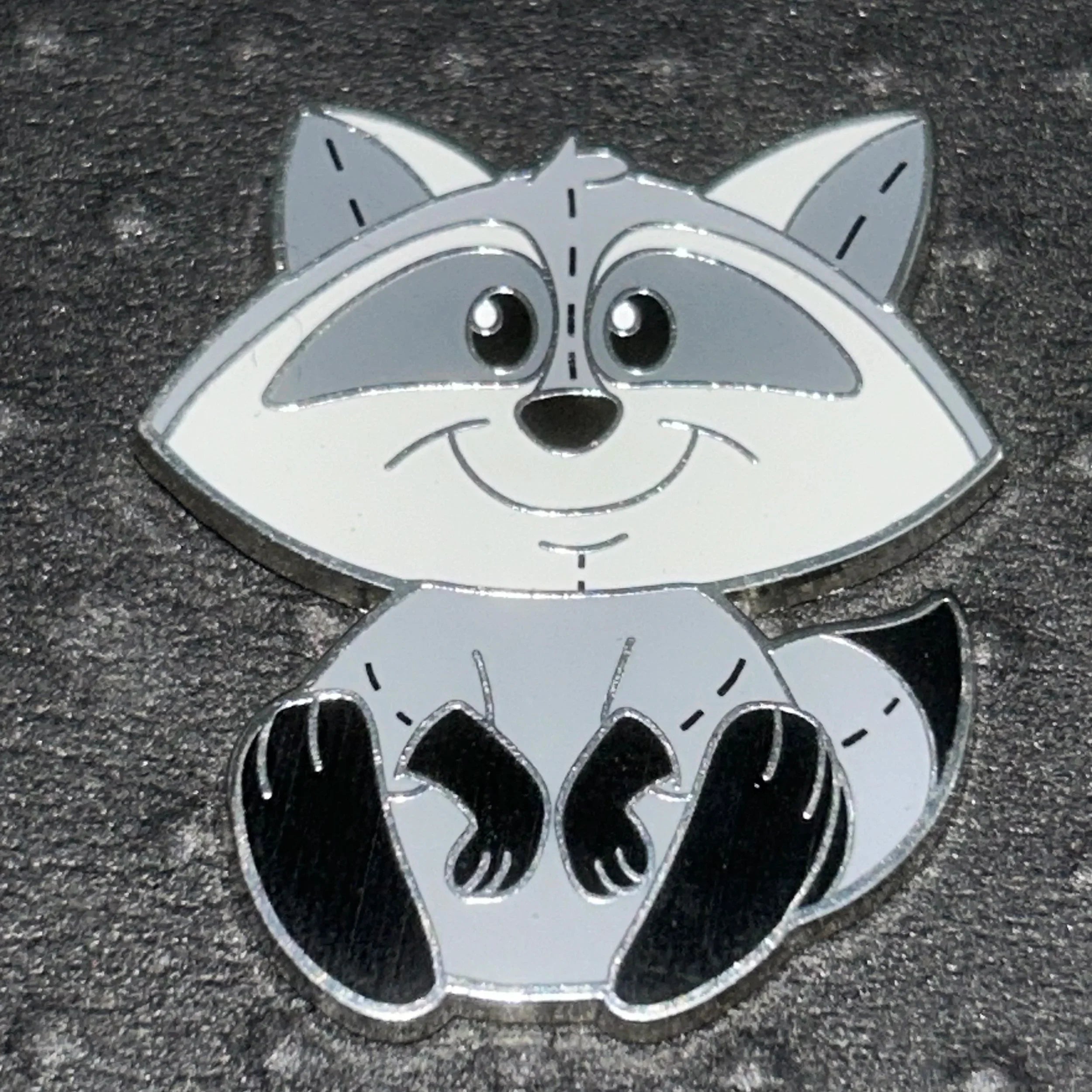 2024 - Meeko - Pocahontas - Pixie Plush - Mystery Pin