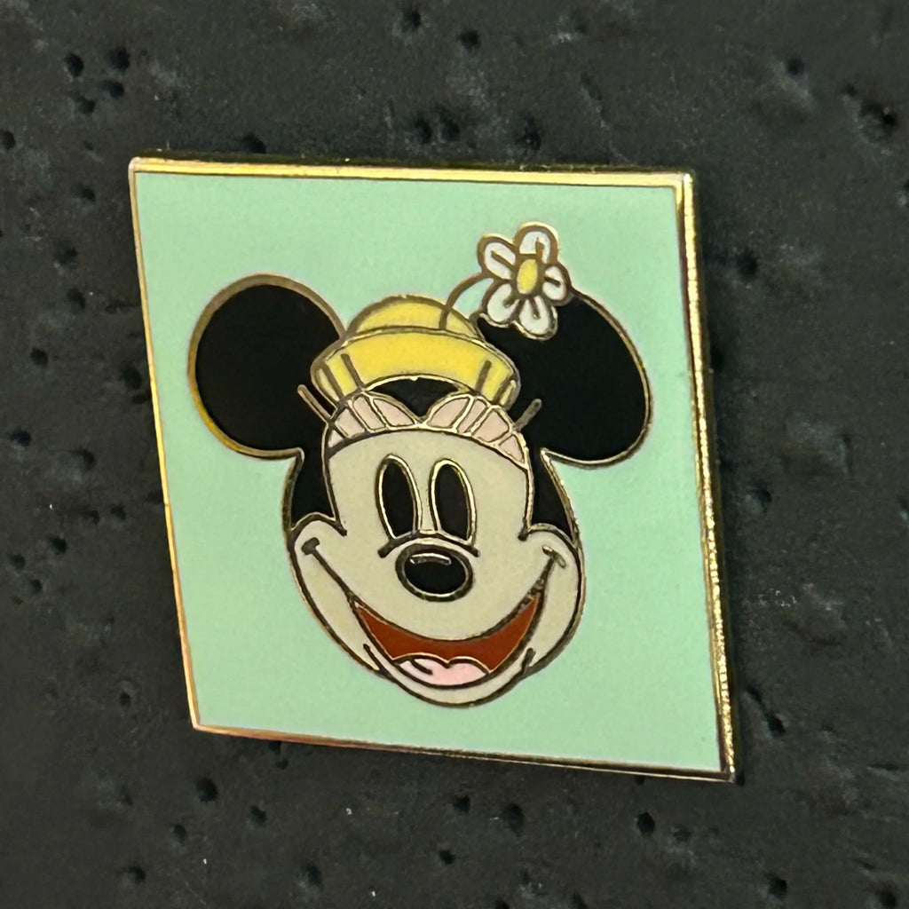 Minnie Mouse - Face and Hat - Disney Pin