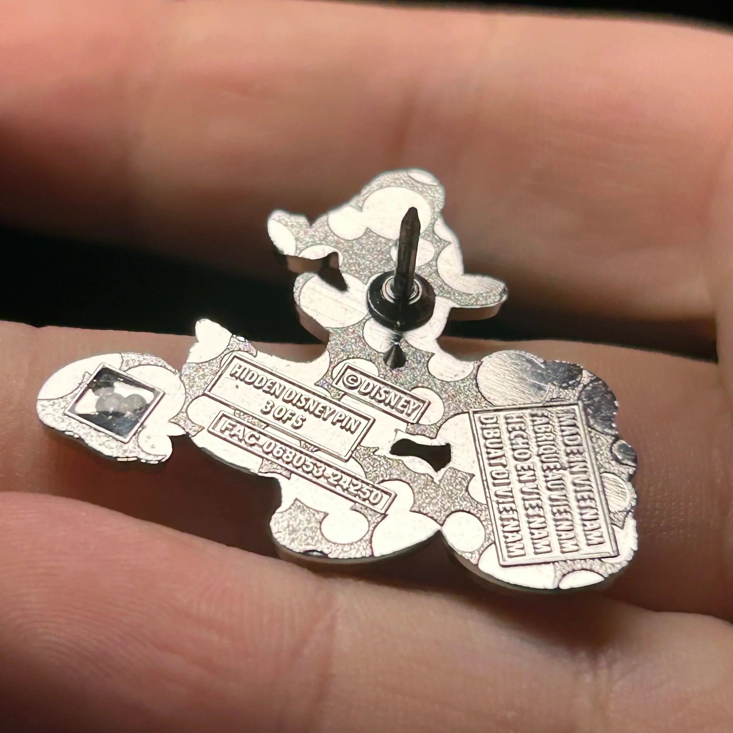 2025 - Donald Duck - Easter -  Hidden Disney - Holiday Series - Disney Pin