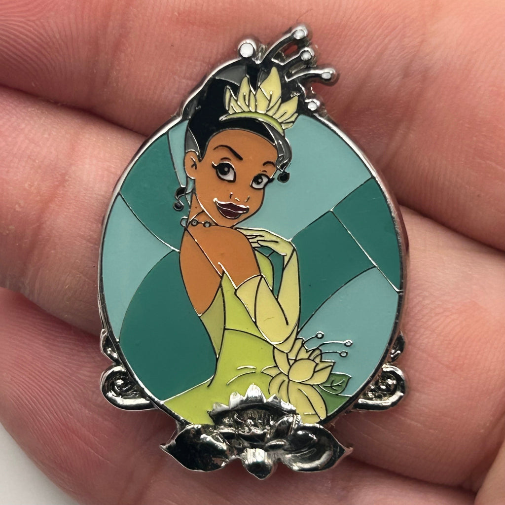 Tiana - Loungefly - Princess and the Frog - Disney Pin