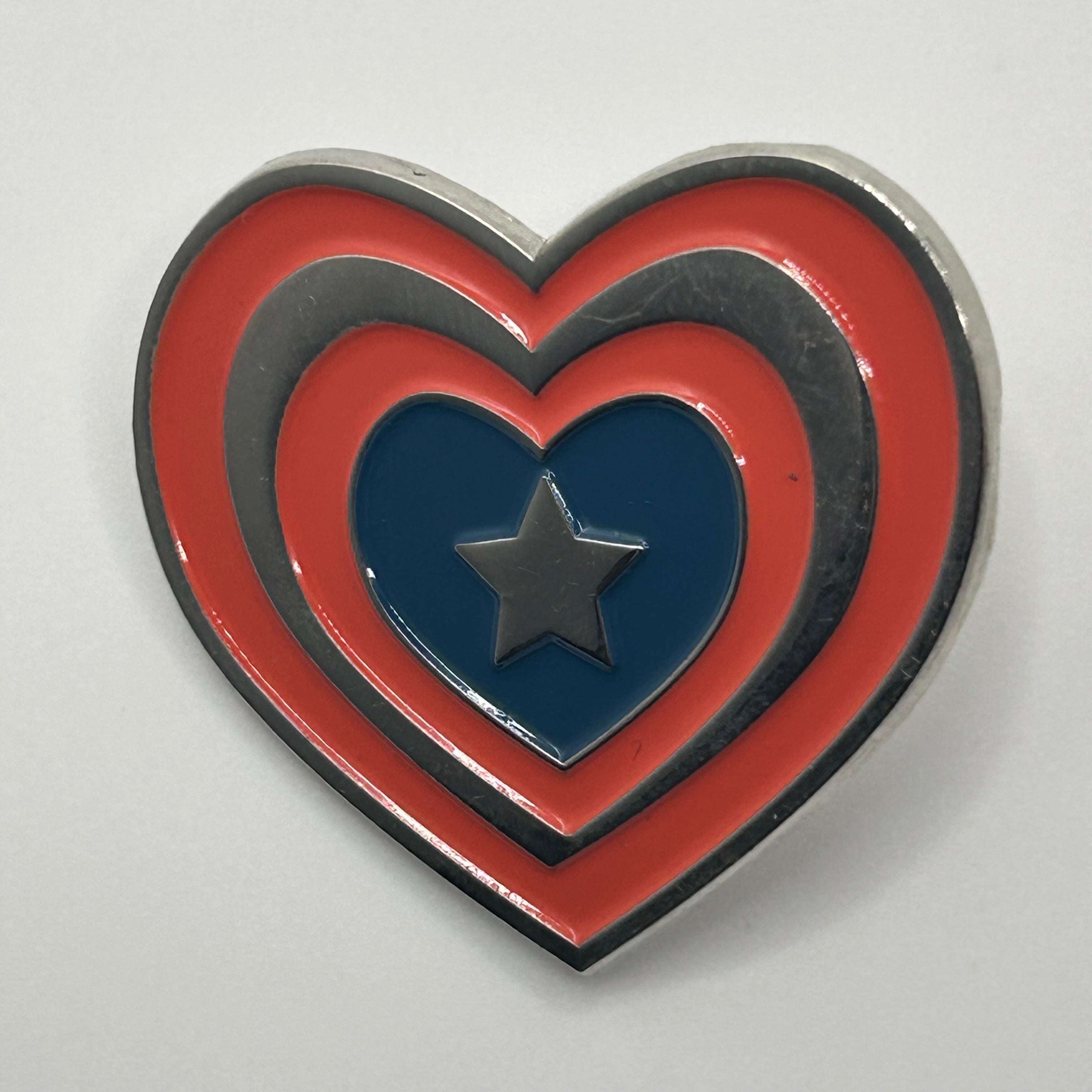Marvel  - Heart - Soft Enamel - Disney Pin