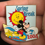 2004 - Mickey Mouse - At The Beach - Spring Break - LE 1,500 - Disney Pin