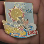 2004 - Mickey Mouse - At The Beach - Spring Break - LE 1,500 - Disney Pin