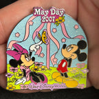 2007 - Mickey and Minnie - In Butterfly Garden - May Day - LE 750 - Disney Pin