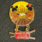 2006 - Mickey and Minnie - In Rocking Chairs - Grandparent Day - LE 1,500 -  Pin
