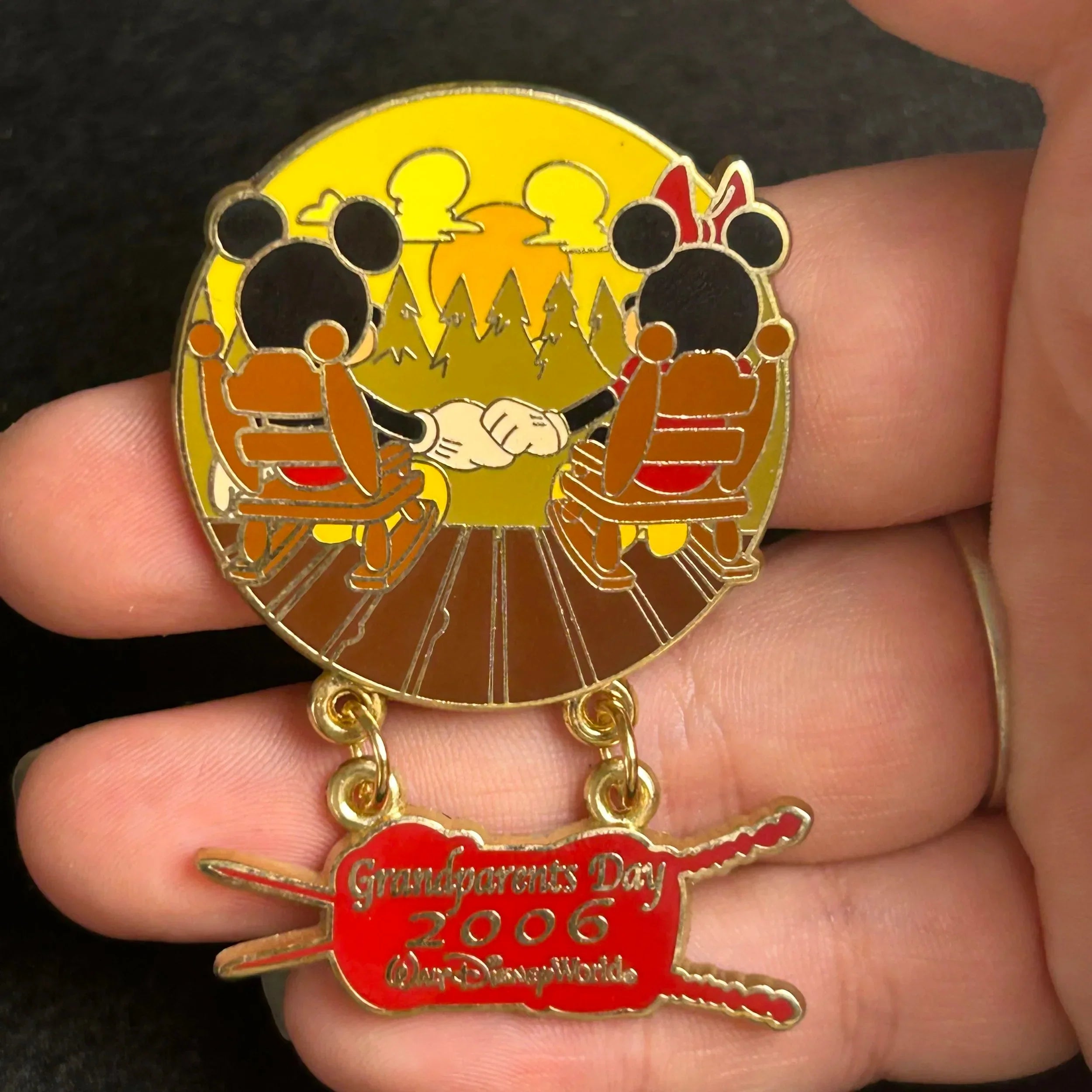 2006 - Mickey and Minnie - In Rocking Chairs - Grandparent Day - LE 1,500 -  Pin