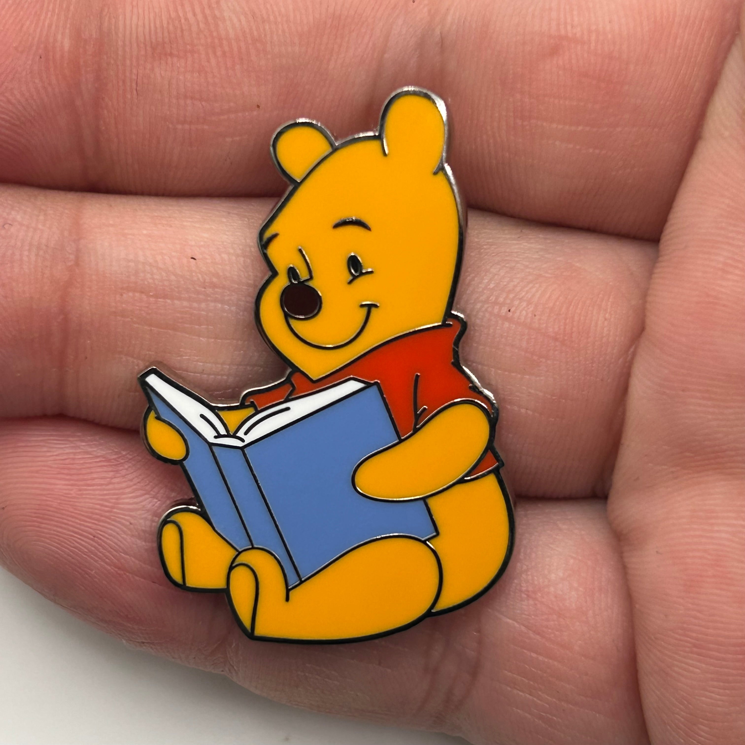 2026 - Winnie the Pooh  - Reading Book - Disney Pin