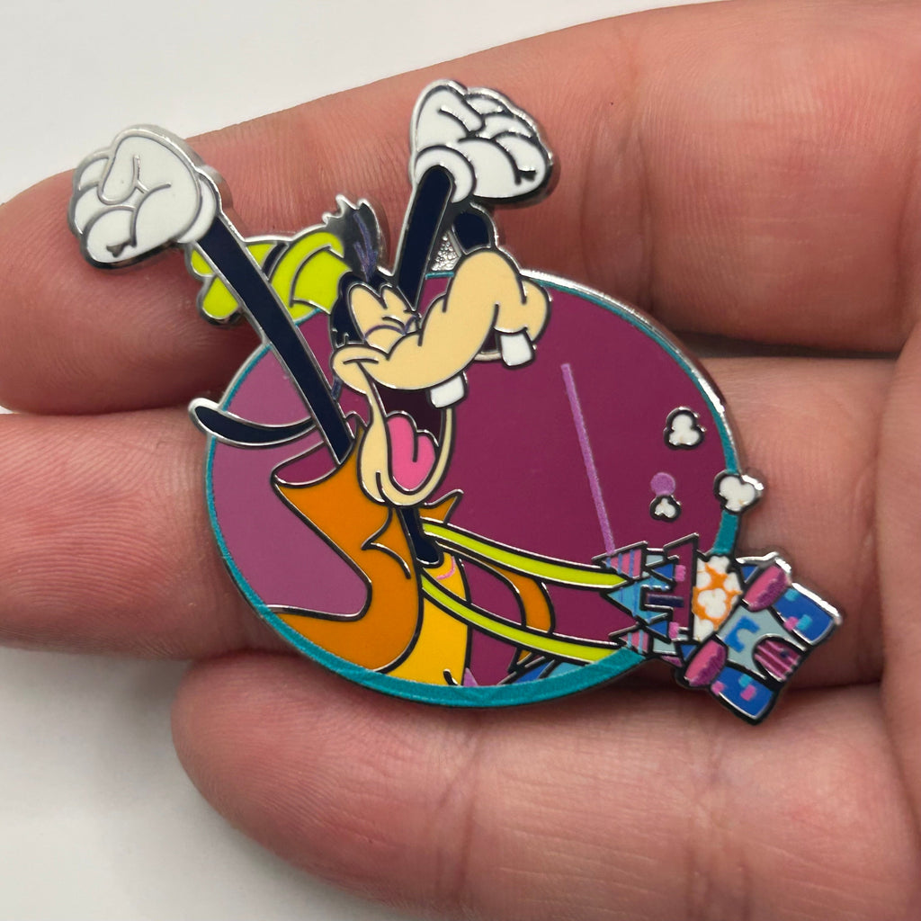 2025  - Goofy Celebrating - Mystery Series - Disney Pin