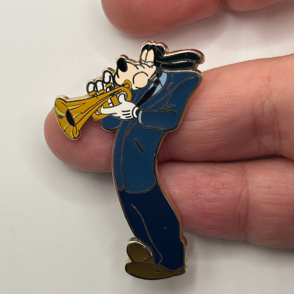 2022 - LR - Goofy with Trumpet - Disney Pin
