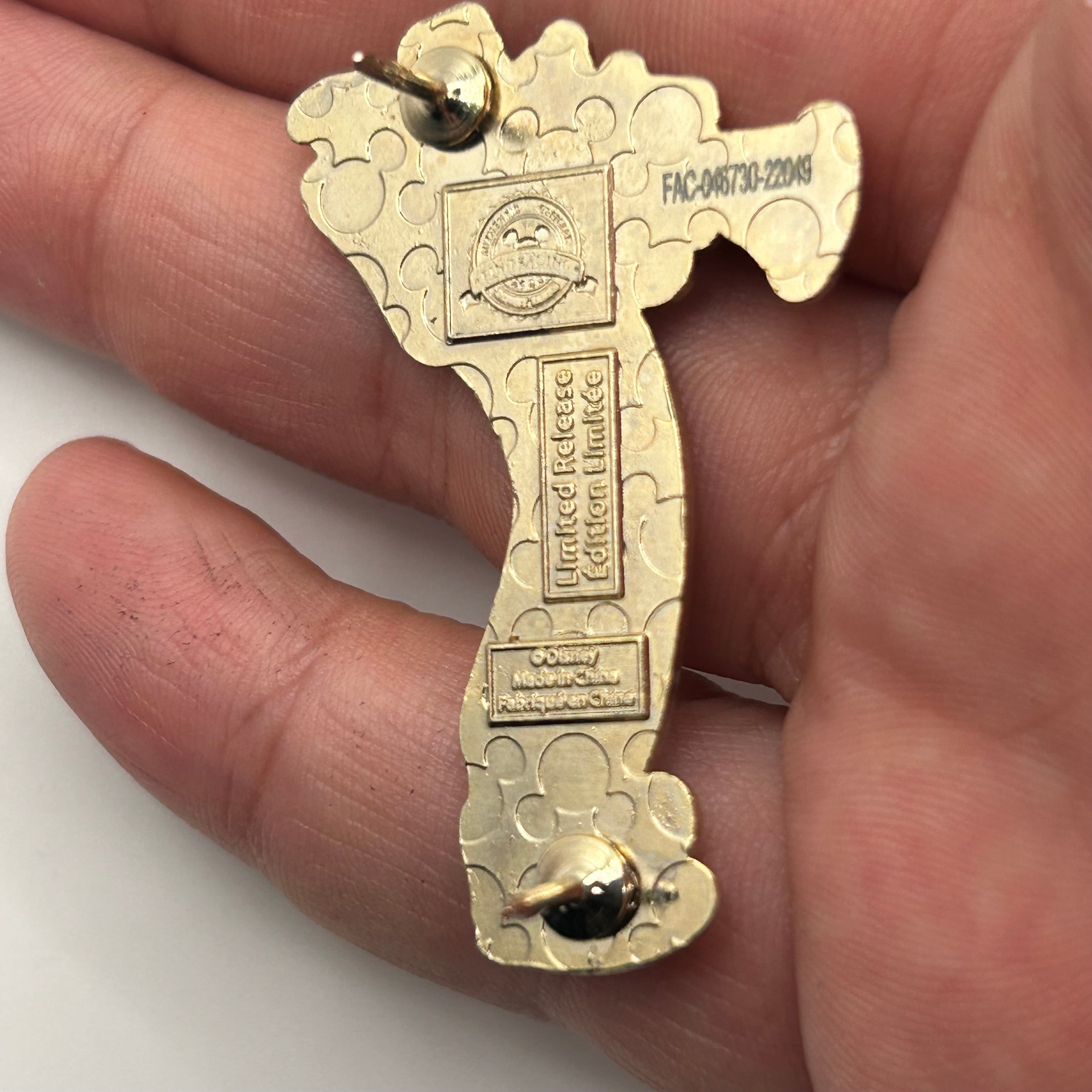 2022 - LR - Goofy with Trumpet - Disney Pin