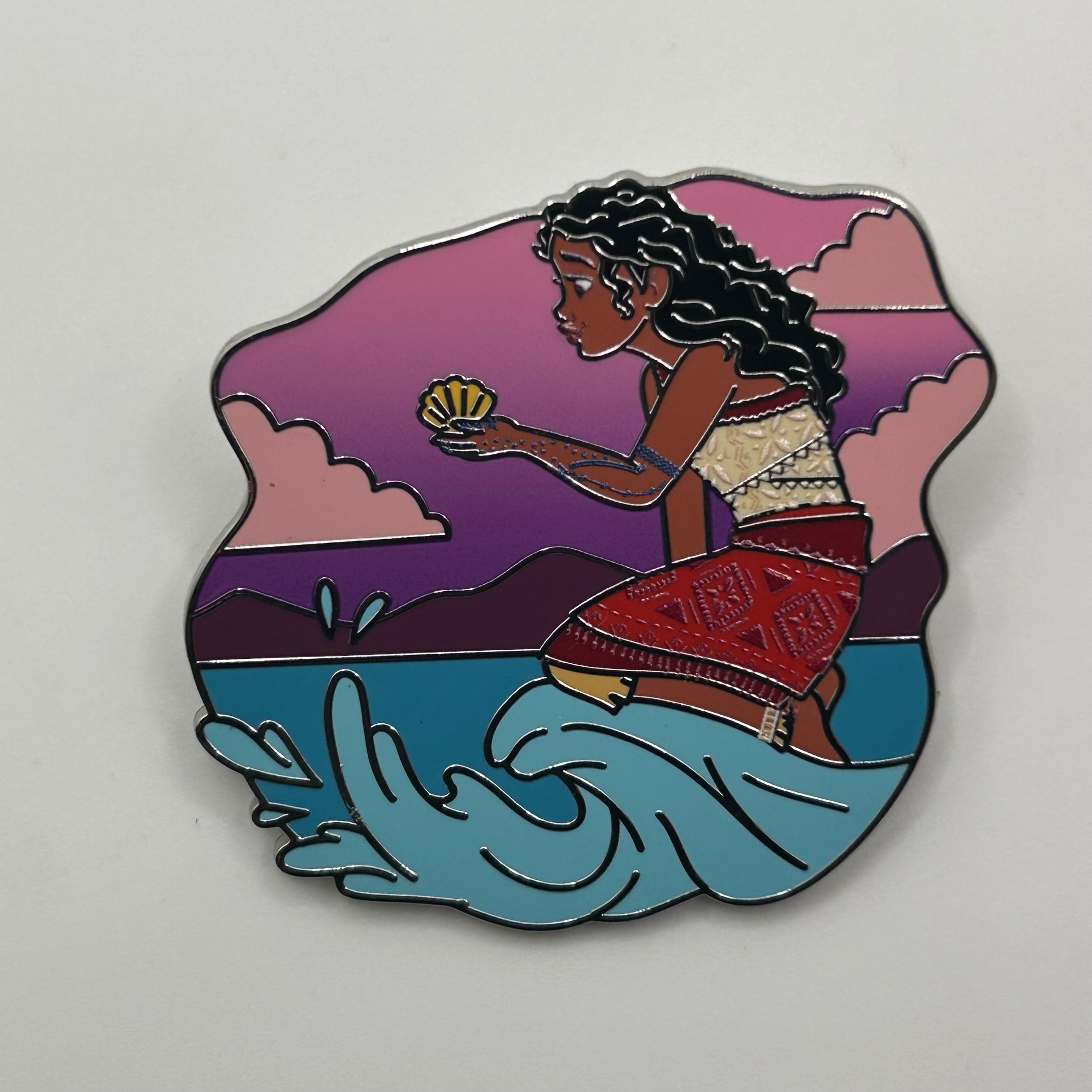 2026 - Moana holding shell - Moana 2 - Disney Pin