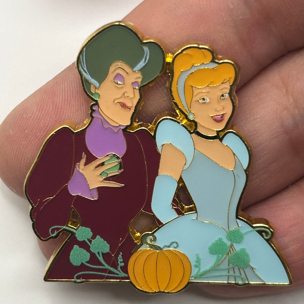 Loungefly - Cinderella and Lady Tremaine - Disney Pin