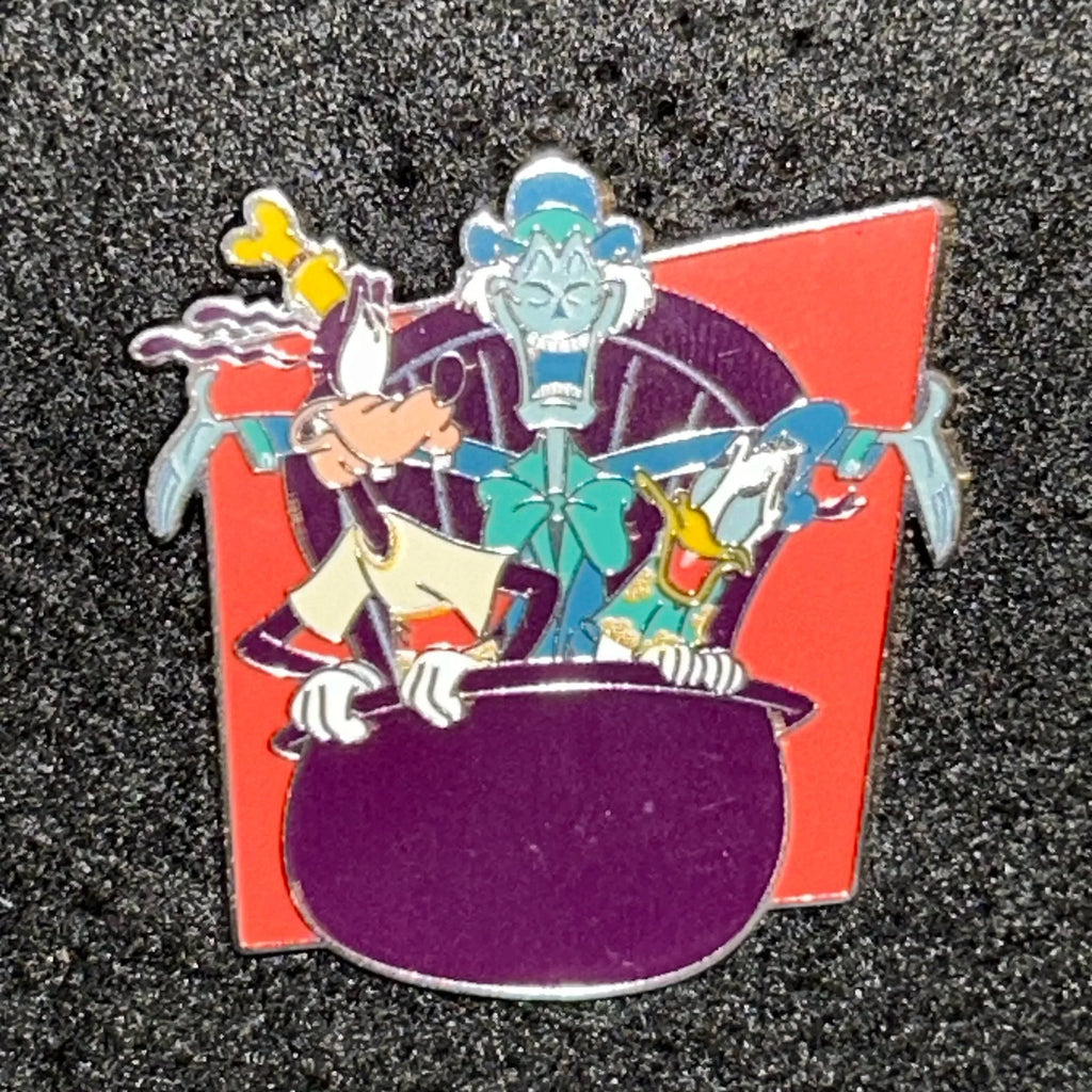 2024 - Goofy - Donald, Hatbox Ghost - Play in the Park - Mystery Pin