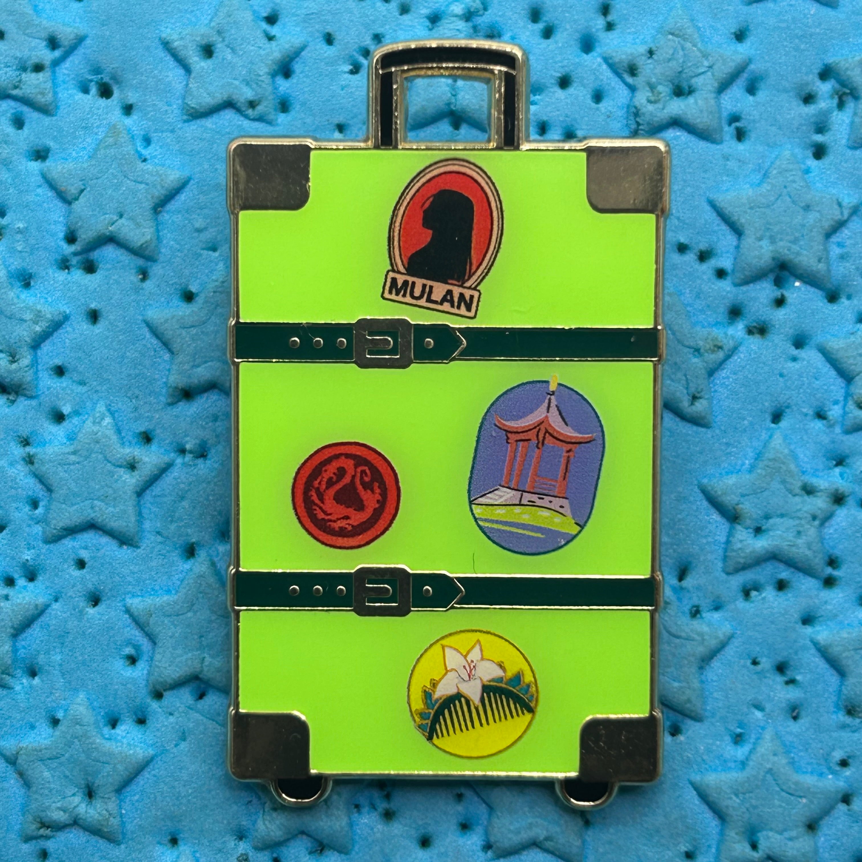 Loungefly - Mulan - Princess Suitcase - Blind Box Series - Disney Pin