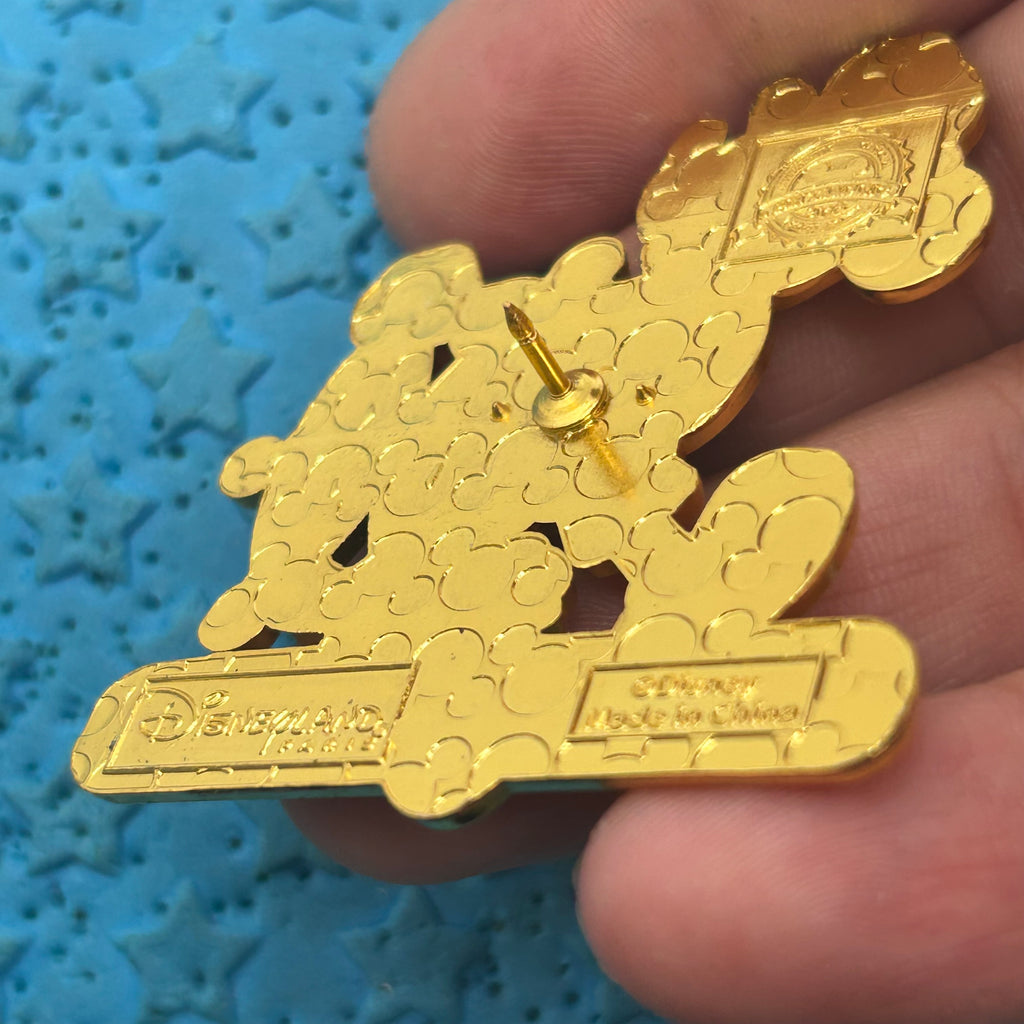 2023 - Mickey - Newport Bay Club - Disney Pin
