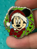 2006 - DLR - Cast Lanyard - Minnie Mouse Santa - Christmas Wreath Pin
