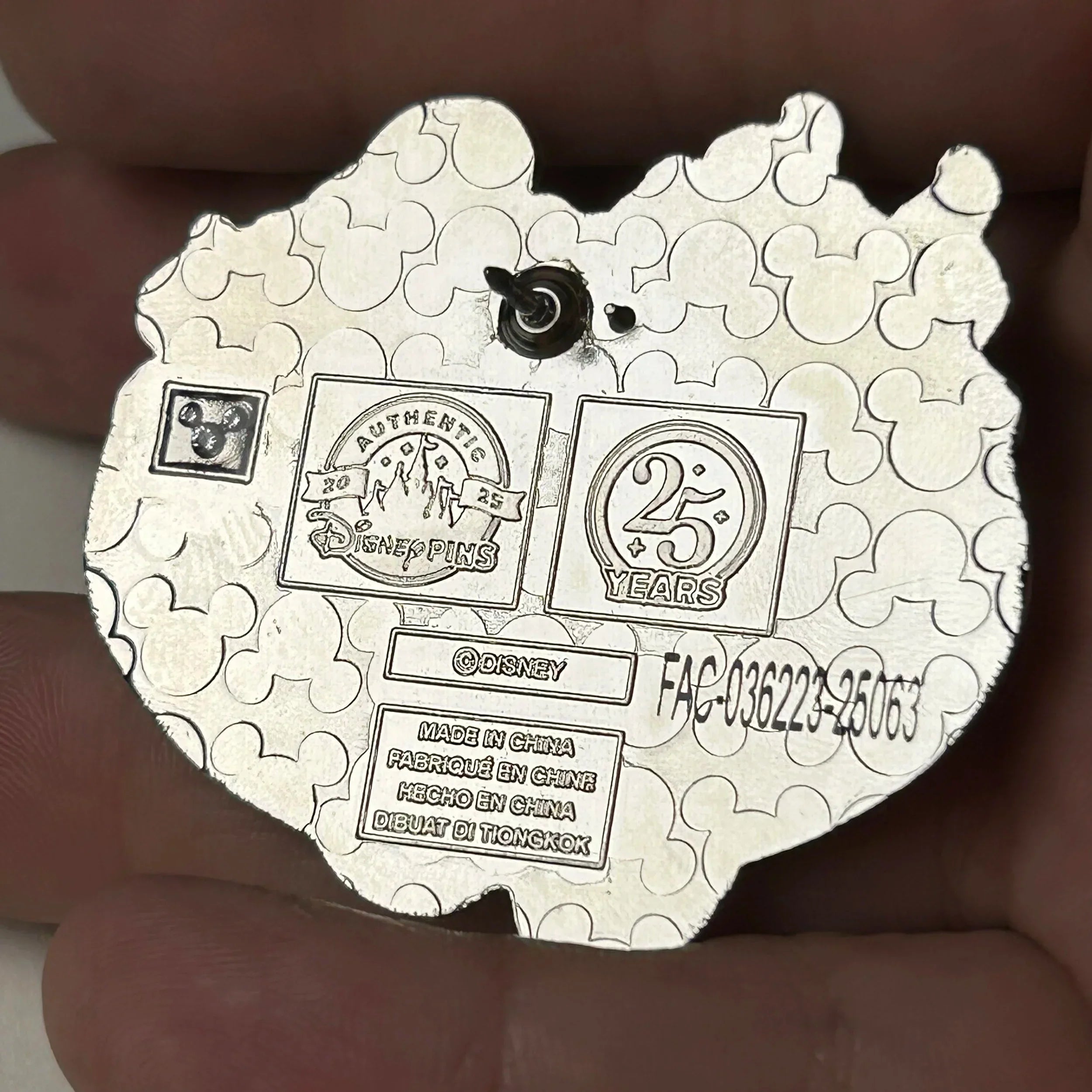 2025 - Mickey Mouse - Pin Trading Series - Disney Pin