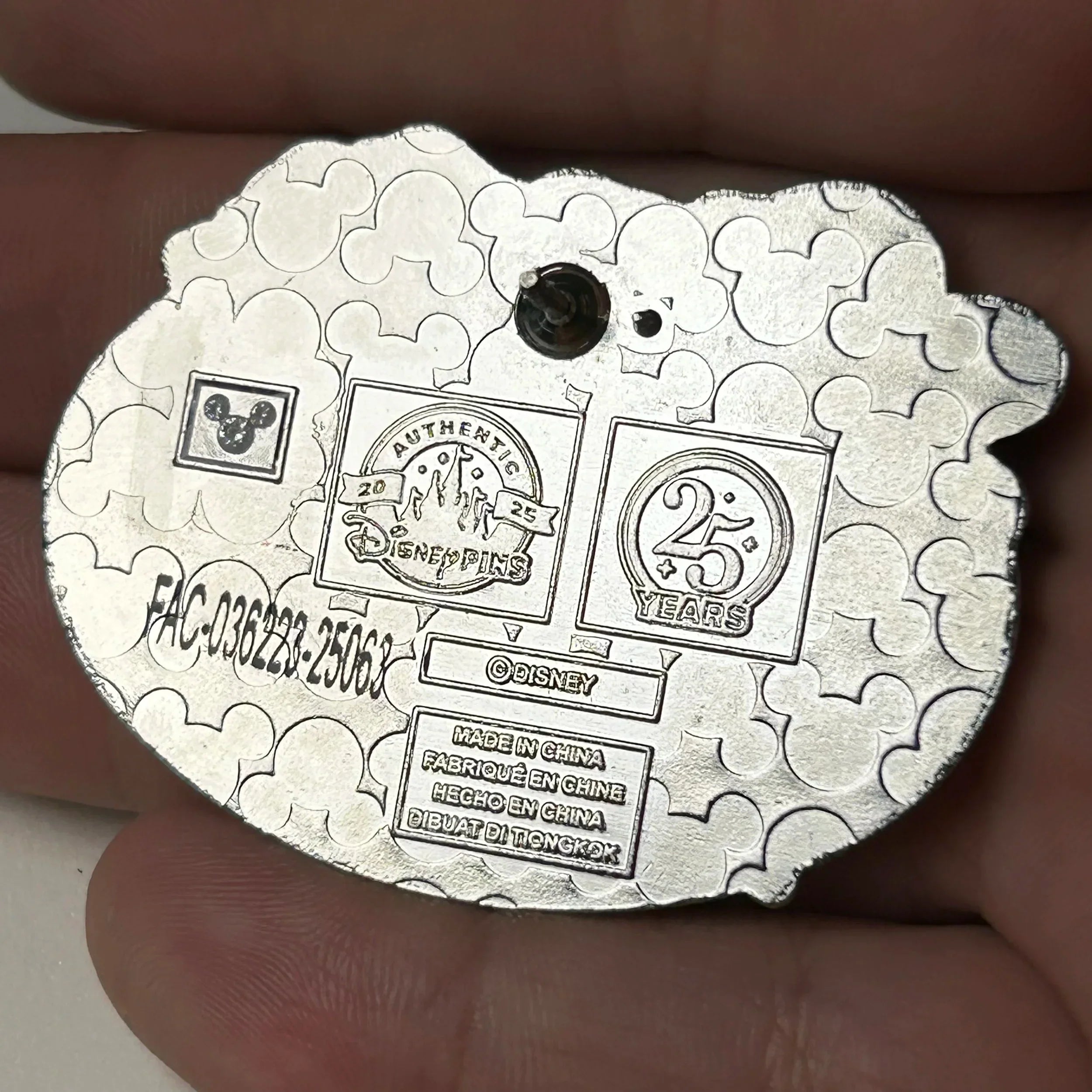 2025 - Mickey Mouse - Pin Trading Series - Disney Pin