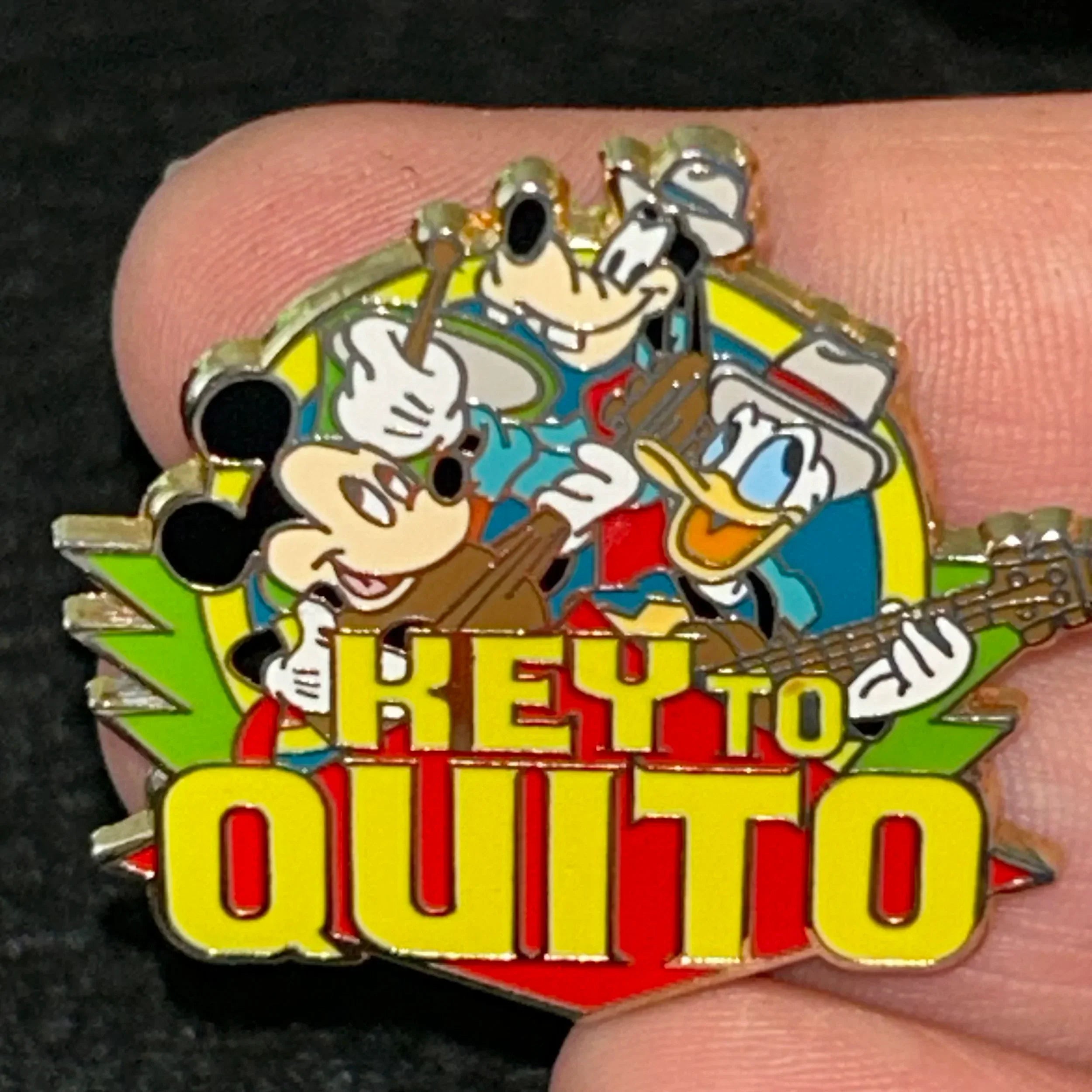 ABD - Mickey, Goofy, and Donald - Key to Quito - Disney Pin