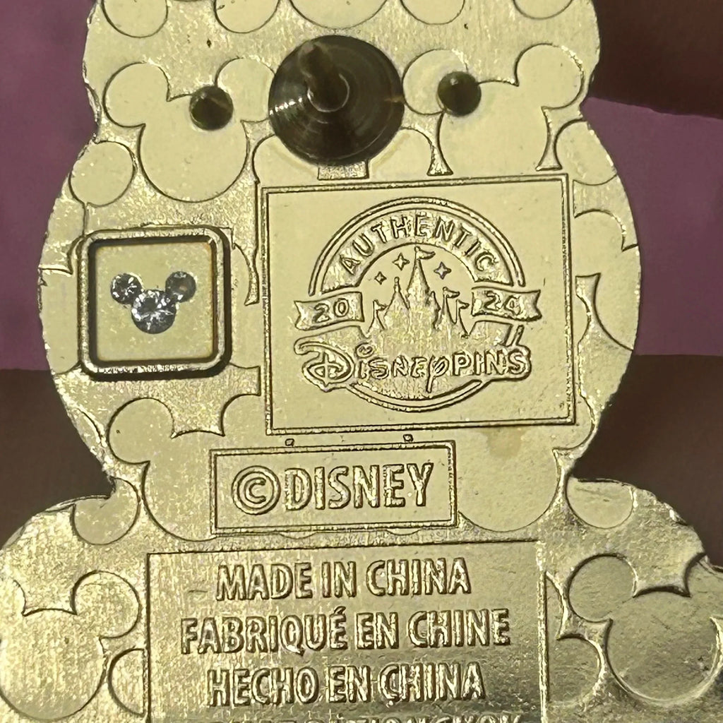 2024 - Daisy Duck - Character Fans - Disney Pin