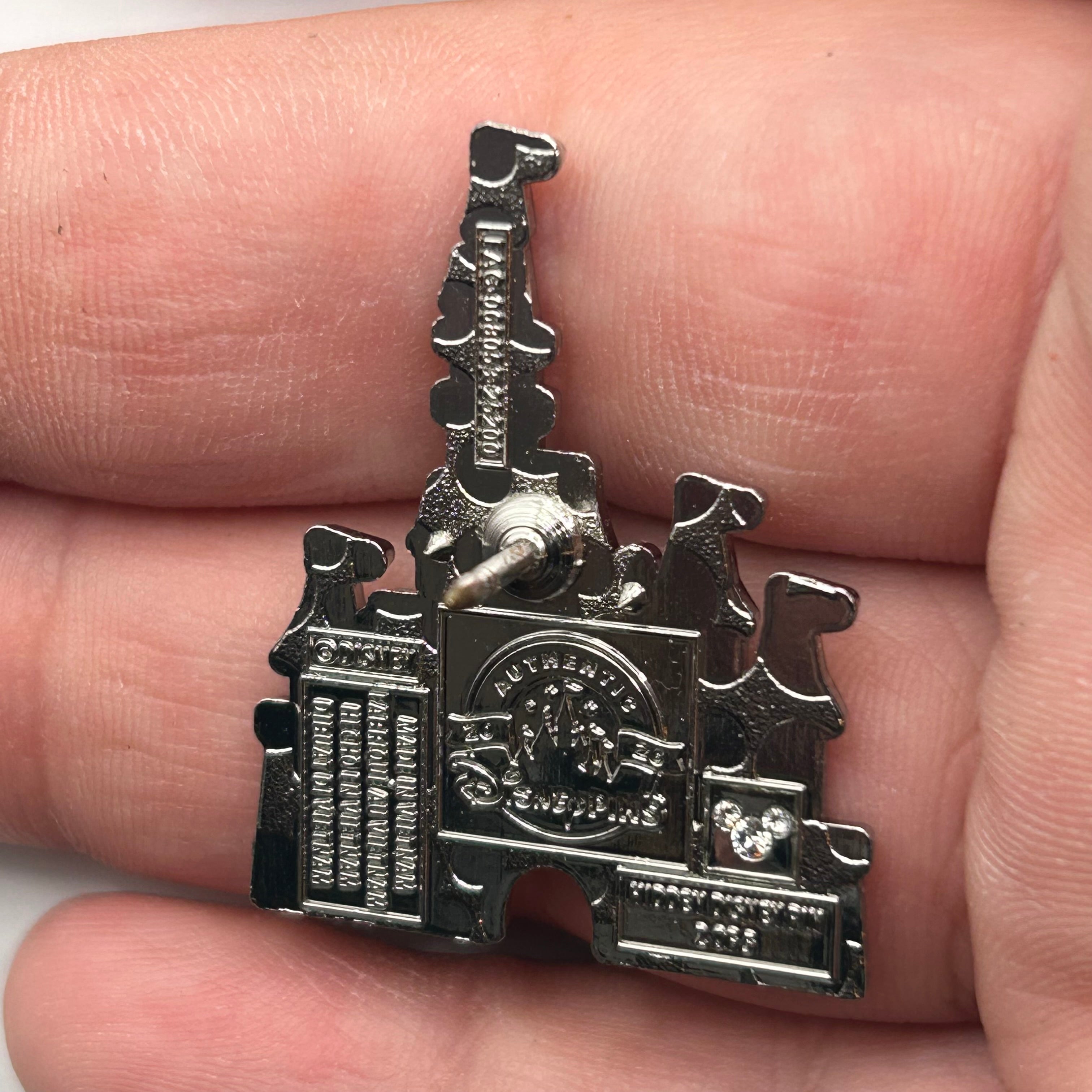 2026 - Pirates of the Caribbean Castle - Hidden Mickey - Disney Pin