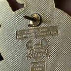 2002 - Minnie Mouse - Graduation - LE 5,000 - Disney Pin