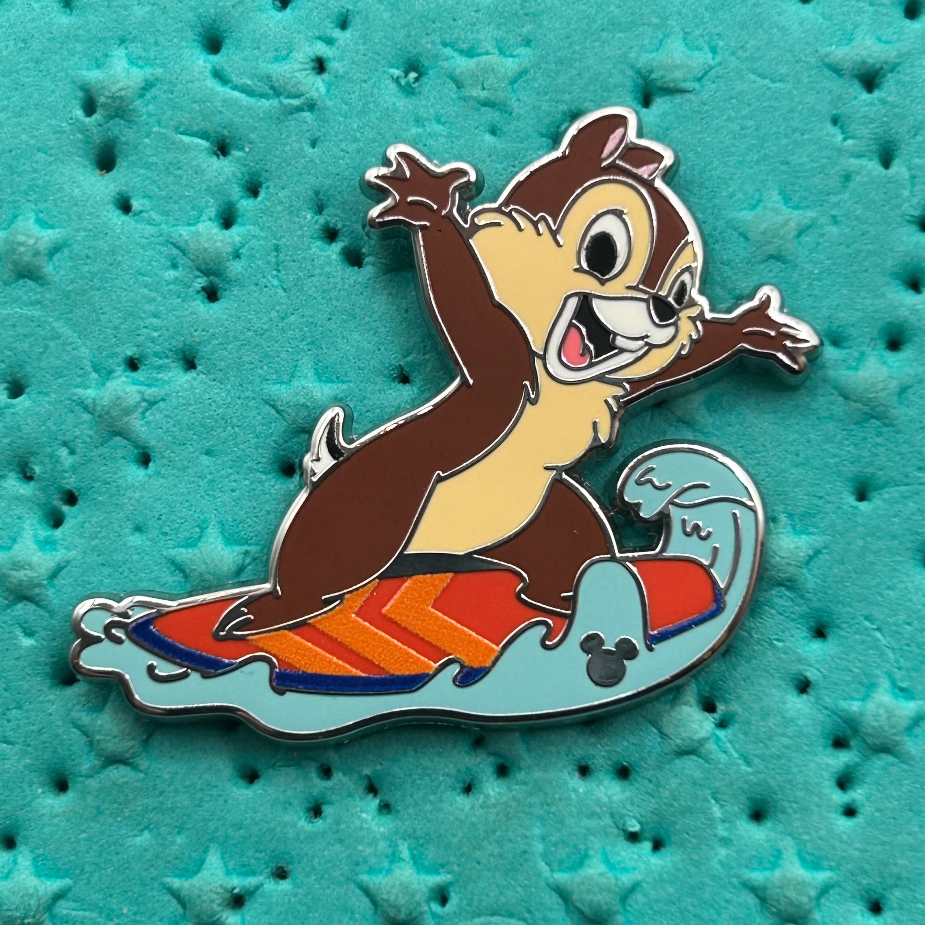 2026 - Chip - WDW - Surfing - Hidden Disney Pin