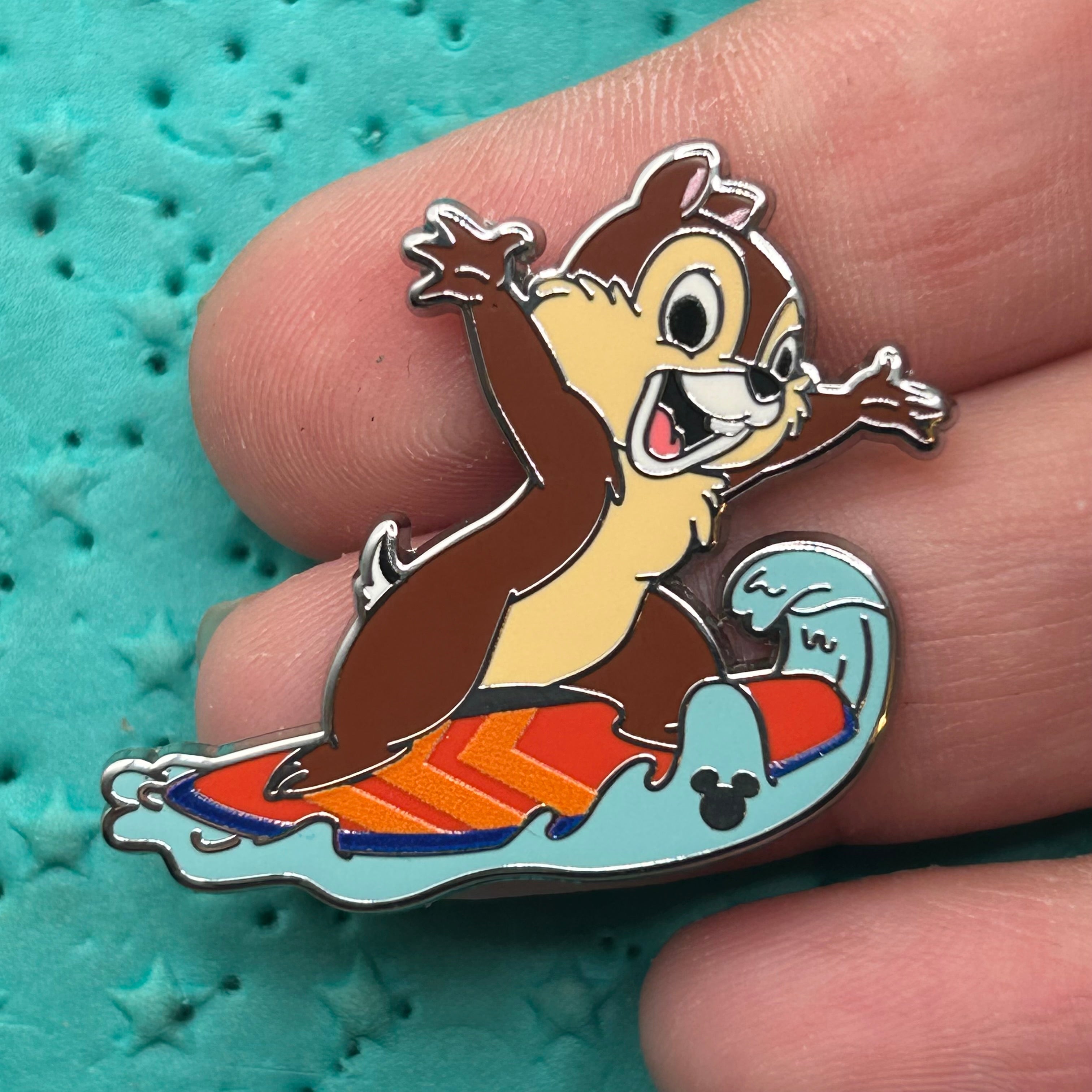 2026 - Chip - WDW - Surfing - Hidden Disney Pin