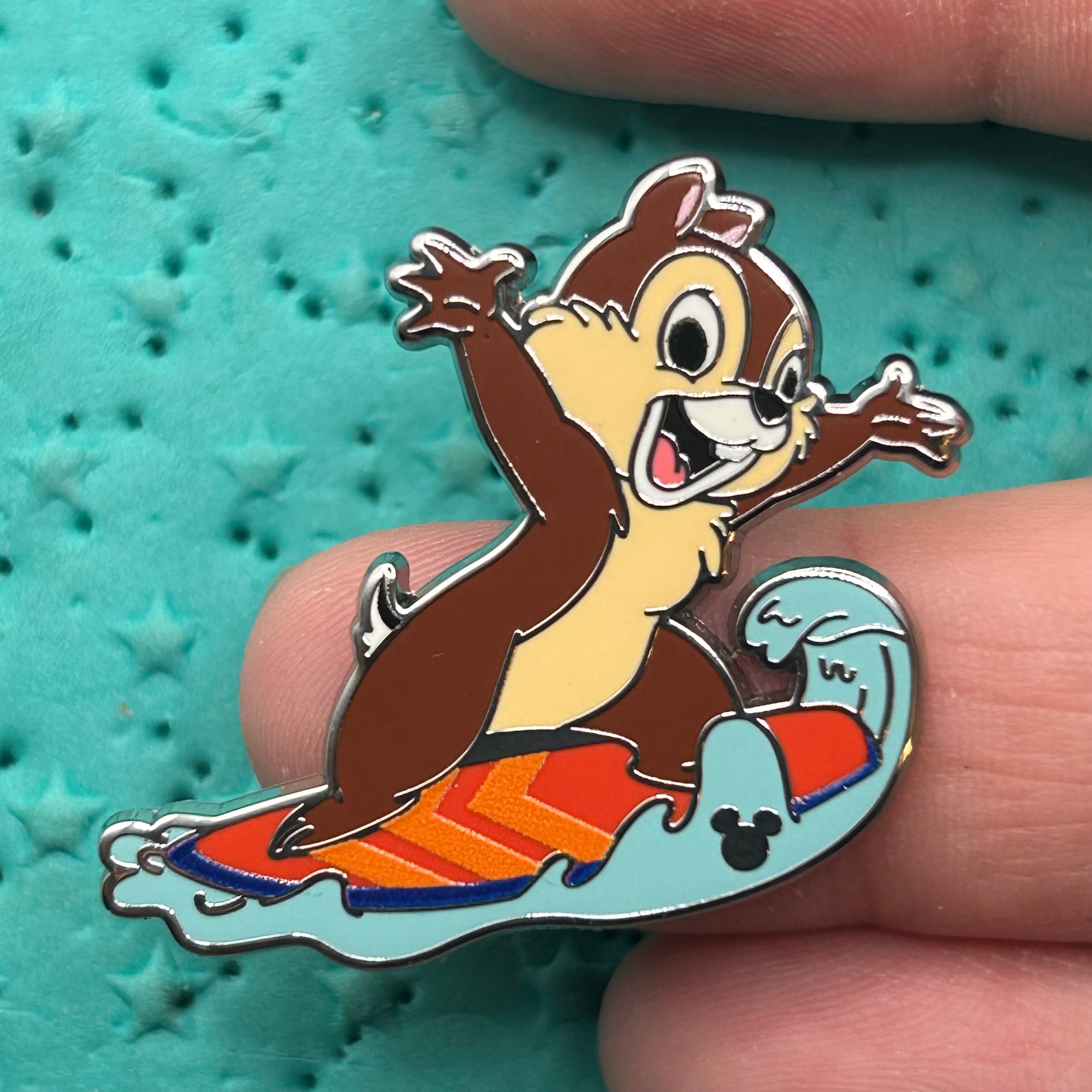 2026 - Chip - WDW - Surfing - Hidden Disney Pin
