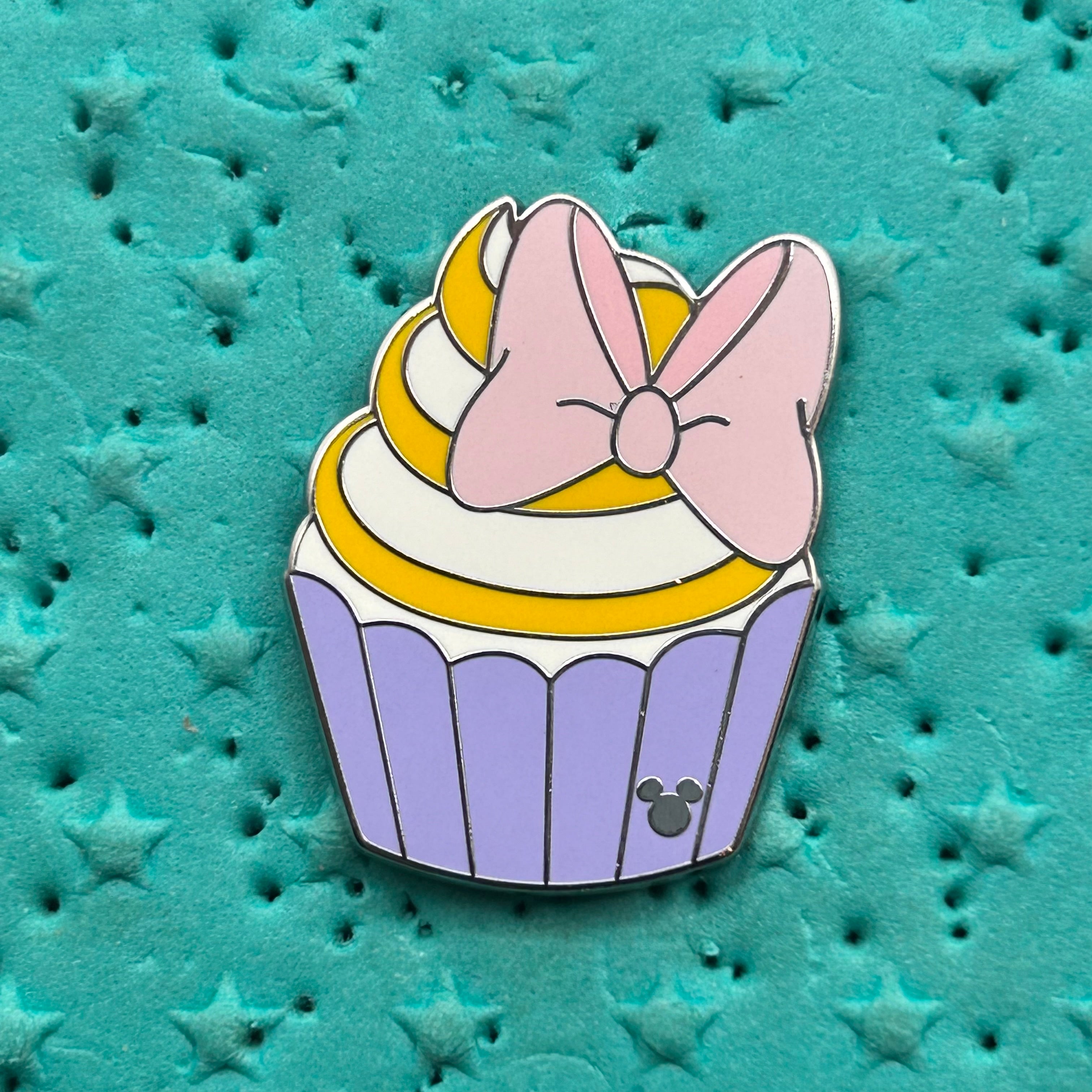 2026 - Daisy Duck - Cupcake - Hidden Disney - Pin