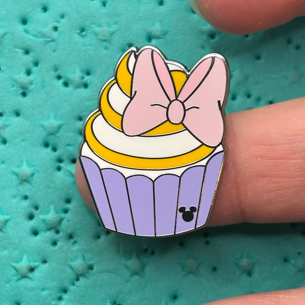 2026 - Daisy Duck - Cupcake - Hidden Disney - Pin
